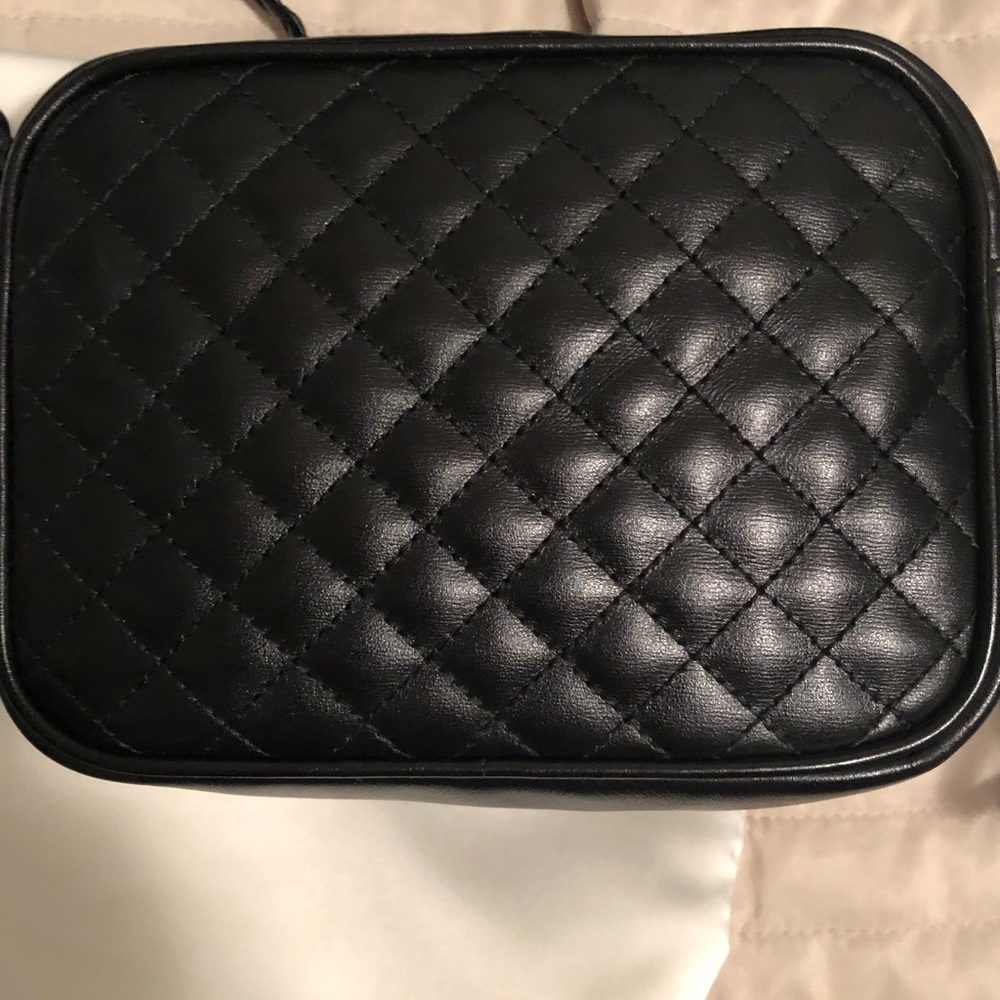 Gucci Quilted Crossbody Bag - Picture 5 of 6